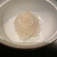 六雁 - 一口の寿司　白いかソーメン　雪塩　スダチ