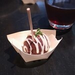 ラ・ボンヌターブル - 