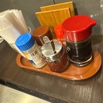 焼肉専門 家庭料理オムニィ - テーブルセット