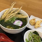 はな明かり - あおさうどんセット　ミニサラダ