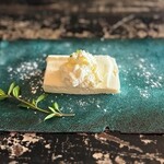 Shinsekai - フレッシュチーズとヨーグルトのムース