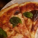 HUB - PIZZAマルゲリータ！！