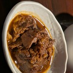 炭火焼肉 ホルモン にく式 - 煮込み