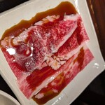 炭火焼肉 ホルモン にく式 - ロース