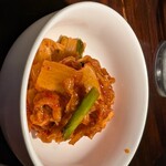 炭火焼肉 ホルモン にく式 - キムチ