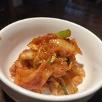 炭火焼肉 ホルモン にく式 - キムチ