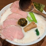 ヌードルワークス - 泡チャーシュー麺1040円