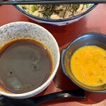 うどん工房かたつむり - 『ぶっかけ出汁』と生卵