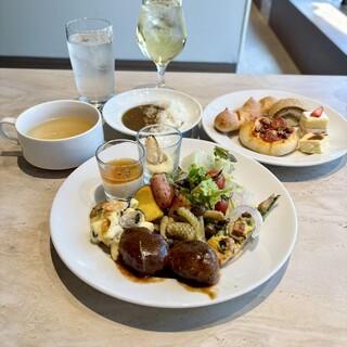 TOMMY STEAKHOUSE & BUFFET_0