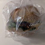 donut&bakery Un Créer - 松阪牛入りメンチカツバーガー　　480円