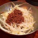 原宿餃子樓 - 肉味噌もやしが鉄板すぎる！