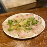 パラダイス ピザ - メカジキのスモークカルパッチョ　ウチの相棒が愛してやまない奴