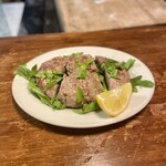 パラダイス ピザ - 石見ポーク自家製ソーセージの窯焼き