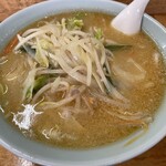 山久ラーメン - 料理写真: