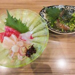 go ニホンシュト - お刺身盛り合わせと胡麻さば