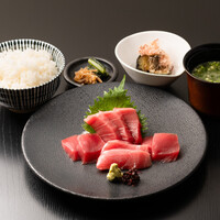 生本まぐろ刺身定食