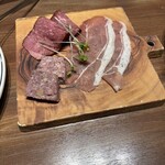 熟成牛ステーキバル Gottie's BEEF - 