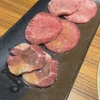 中目黒焼肉 登牛門 - 