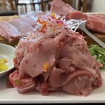 みなと市場 小松鮪専門店 - 中おち定食（900円）
                                ボリュームありまくり！