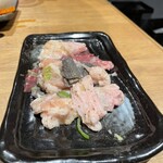はらみ焼肉ホルモン櫻 - MIX塩ホルモン。美味し。