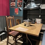 はらみ焼肉ホルモン櫻 - 店内。