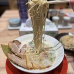黒豚とんこつ金田家 - 