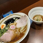 ラーメンニキ 新橋 - 