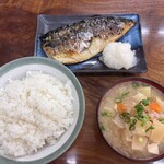 池上食堂 - 鯖焼き定食中盛り