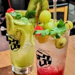 ～博多おでん・焼き鳥とフルーツサワー～ ニクマレヤ 赤羽本店 - キウイサワーとブドウサワー