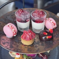 DINING & BAR TABLE 9 TOKYO - 