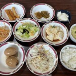 中華美食屋 - バイキング（お1人様800円以上注文で無料）