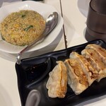 トマトラーメンと辛めん 三味 - 