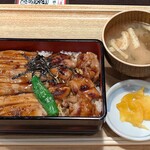 大衆食堂 定食のまる大 - 定食のまる大 ＠飯田橋 穴子と鶏の蒲焼合い盛り重 税込1,280円
