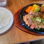 たまり場食堂 ロクの丘 - 鉄板ロク丘ステーキ　スペシャルランチセット（1,080円（880+200））