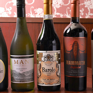 メリョマッコリや生マッコリ、ソムリエ厳選ワインなど多彩なお酒