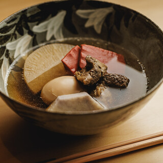 厳選した旬の食材。アラカルトスタイルでお好きなものをどうぞ