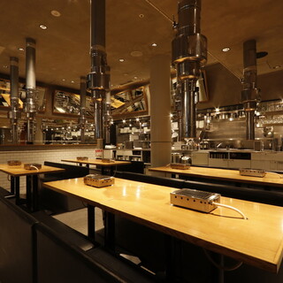 2～4名様､4～6名様､8名様以上など､様々な人数に合わせてご用意が可能です｡