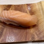 すし華亭 匠 - サーモン