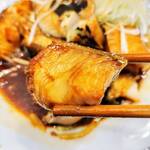 大船海鮮食堂 魚福 - 銀だらの煮付け（アップ）