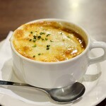 TGIフライデーズ - フレンチオニオンスープ