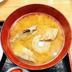 大船海鮮食堂 魚福 - 熱々のあら汁