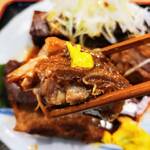 大船海鮮食堂 魚福 - 豚の角煮（アップ）