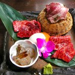 米沢牛焼肉 仔虎 - 【昼会席…2,730円】の肉盛合せ♪2010/1