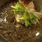 韓国スープ定食 ピニョ食堂 - ムルネミョン（韓国冷麺）