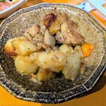 はな花 - 鶏肉とじゃがいもカ゚ーリック炒め