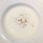 シェ・イノ - 新玉葱のポタージュ③