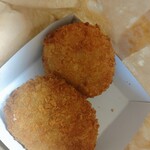 コロッケと…神戸 水野家 - 料理写真:チーズコロッケとビーフコロッケ