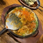 すし酒場 すさび湯 - 山芋明太鉄板焼き（よそいわけしたあと）