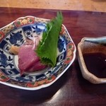 泉や - 鰹のお刺身　　練り辛子と茗荷で
      