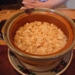 泉や - 蒸らし完了！新生姜と油揚げの炊込み御飯 
      